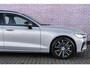 Volvo V60 2.0 T6 Plug-in hybrid AWD Plus Dark | Google | Long range | Trekhaak | Harman Kardon | Panoramadak | 360º Camera | Adaptive Cruise | BLIS | Verwarmbare voorruit | Power seats | Dodehoekdetectie |