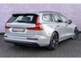 Volvo V60 2.0 T6 Plug-in hybrid AWD Plus Dark | Google | Long range | Trekhaak | Harman Kardon | Panoramadak | 360º Camera | Adaptive Cruise | BLIS | Verwarmbare voorruit | Power seats | Dodehoekdetectie |