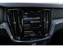 Volvo V60 2.0 T6 Plug-in hybrid AWD Plus Dark | Google | Long range | Trekhaak | Harman Kardon | Panoramadak | 360º Camera | Adaptive Cruise | BLIS | Verwarmbare voorruit | Power seats | Dodehoekdetectie |
