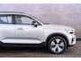 Volvo XC40 2.0 B4 Plus Dark | Trekhaak | Google | Dodehoekdetectie | Adaptieve Cruise Control | Stoel + stuurverwarming | 19" LM | Verwarmbare voorruit |