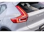 Volvo XC40 2.0 B4 Plus Dark | Trekhaak | Google | Dodehoekdetectie | Adaptieve Cruise Control | Stoel + stuurverwarming | 19" LM | Verwarmbare voorruit |