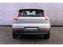 Volvo XC40 2.0 B4 Plus Dark | Trekhaak | Google | Dodehoekdetectie | Adaptieve Cruise Control | Stoel + stuurverwarming | 19" LM | Verwarmbare voorruit |