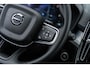 Volvo XC40 2.0 B4 Plus Dark | Trekhaak | Google | Dodehoekdetectie | Adaptieve Cruise Control | Stoel + stuurverwarming | 19" LM | Verwarmbare voorruit |