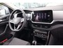 Volkswagen T-Cross 95PK Life Edition | 'App-Connect' draadloze smartphone integratie | Achterlichten LED | Afstandscontrolesysteem (Front Assist)