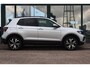 Volkswagen T-Cross 95PK Life Edition | 'App-Connect' draadloze smartphone integratie | Achterlichten LED | Afstandscontrolesysteem (Front Assist)