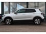 Volkswagen T-Cross 95PK Life Edition | 'App-Connect' draadloze smartphone integratie | Achterlichten LED | Afstandscontrolesysteem (Front Assist)