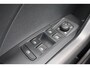 Volkswagen T-Cross 95PK Life Edition | 'App-Connect' draadloze smartphone integratie | Achterlichten LED | Afstandscontrolesysteem (Front Assist)