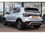 Volkswagen T-Cross 95PK Life Edition | 'App-Connect' draadloze smartphone integratie | Achterlichten LED | Afstandscontrolesysteem (Front Assist)