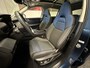 Lynk & Co 01 1.5 100 STUKS OP VOORRAAD ! VOL OPTIES ! 360 CAMERA ADAPTIVE CRUISE CONTROL PANORAMA SCHUIF/KANTELDAK APPLE CARPLAY/ANDROID RIJSTROOKSENSOREN ZEER MOOI !! 3010