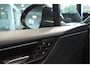 Porsche Macan 4 100 kWh navi pano cruise camera sport chrono 20 inch !!