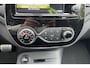 Renault Captur 1.3 TCe Version S AUTOMAAT | CAMERA | KEYLESS | 17INCH LICHTMETAAL | NAVIGATIE | AUTOMATISCHE AIRCO |