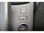 Renault Captur 1.3 TCe Version S AUTOMAAT | CAMERA | KEYLESS | 17INCH LICHTMETAAL | NAVIGATIE | AUTOMATISCHE AIRCO |