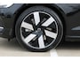 Volvo V60 T6 Automaat Plug-in hybrid AWD Essential Edition | Verwarmbare voorstoelen + achterbank + stuurwiel | Apple carplay/Android auto | Adaptieve cruise control | Climate control | Elektrische lendensteunen