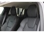 Volvo V60 T6 Automaat Plug-in hybrid AWD Essential Edition | Verwarmbare voorstoelen + achterbank + stuurwiel | Apple carplay/Android auto | Adaptieve cruise control | Climate control | Elektrische lendensteunen