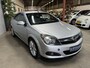 Opel Astra TwinTop 1.8 Cosmo // Leer // Trekhaak // LM velgen
