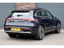 Mercedes-Benz EQC 400 4MATIC AMG Line 80 kWh | Schuifdak | Distronic+ | HUD | Memory | Camera | Keyless Go | Rijassistentiepakket | Advanced Sound System | Zonnerollo's |