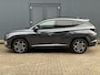 Hyundai Tucson 1.6 T-GDI PHEV Plug-in N Line Sky 4WD Automaat / HUD / Glazen schuif- en kanteldak / Stuur- en Stoelverwarming / Stoelventilatie voor / Elektrische achterklep / Achterbank verwarming / Rondomzicht camera /