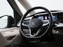 Volkswagen Multivan 1.4 eHybrid L2H1 Life 218 PK | Automaat | 7 persoons | Navigatie | Cruise control | LED | Trekhaak | Getint glas | Lichtmetalen velgen |