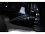 Volvo XC40 B4 Automaat Plus Dark | All Season banden | Premium Audio by Harman en Kardon| Adaptieve Cruise Control | Blind Spot | Elektrisch bedienbare voorstoelen | Semi elektrische Trekhaak | Verwarmbare Voorstoelen | Verwarmbare Voorruit.