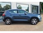 Volvo XC40 2.0 T4 Inscription | Wegklapbare trekhaak | Denim Blue + Beige leder | Stoelverwarming