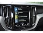 Volvo XC60 2.0 Recharge T6 R-Design | Trekhaak | Panodak | Leder | Keyless