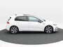 Volkswagen Golf 1.5 eTSi 150 Pk Automaat R-Line Business+ | Panoramdak | Adaptive Cruise | Full LED | Camera | Parkeersensoren | Carplay | 18 Inch | 51.320 Km
