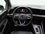 Volkswagen Golf 1.5 eTSi 150 Pk Automaat R-Line Business+ | Panoramdak | Adaptive Cruise | Full LED | Camera | Parkeersensoren | Carplay | 18 Inch | 51.320 Km