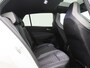 Volkswagen Golf 1.5 eTSi 150 Pk Automaat R-Line Business+ | Panoramdak | Adaptive Cruise | Full LED | Camera | Parkeersensoren | Carplay | 18 Inch | 51.320 Km
