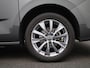 Volkswagen Multivan 1.4 eHybrid L2H1 Life Automaat | Trekhaak | 18 Inch Velgen | Navigatie | Airco | Stoelverwarming | 7-Persoons | Camera |
