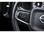 Volvo XC40 1.5 T2 R-Design | Adaptieve Cruise Control | Panoramadak | Parkeersensoren | Stoel-/Stuurverwarming | Lederen bekleding | Dode hoek detectie BLIS |