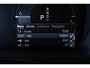 Volvo XC40 T5 263PK Plug-in hybrid Plus Dark | Trekhaak | Premium Audio By Harman/Kardon | Elektrische Bestuurdersstoel Met Geheugen | Park Assist Voor + Achter & Camera  | Keyless Entry | 18 inch Diamond Cut velgen | Cruise Control&Speed Limiter | All season banden |