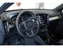 Volvo XC40 T5 Automaat Plug-in hybrid Plus Dark | Trekhaak | Premium Audio By Harman/Kardon | Elektrische Bestuurdersstoel Met Geheugen | Park Assist Voor + Achter & Camera  | Keyless Entry | 18 inch Diamond Cut velgen | Cruise Control&Speed Limiter | All season banden |