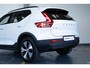 Volvo XC40 T5 Automaat Plug-in hybrid Plus Dark | Trekhaak | Premium Audio By Harman/Kardon | Elektrische Bestuurdersstoel Met Geheugen | Park Assist Voor + Achter & Camera  | Keyless Entry | 18 inch Diamond Cut velgen | Cruise Control&Speed Limiter | All season banden |