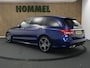 Mercedes-Benz C-klasse Estate 160 - ORIGINEEL NEDERLANDSE AUTO - ELEKTRISCH GLAZEN PANORAMADAK - CRUISE CONTROL - PARKEERSENSOREN VOOR + ACHTER - AMG-LINE INTERIEUR/EXTERIEUR - STOELVERWARMING VOORZIJDE - LEDEREN BEKELDING - CAMERA - SPORTSTOELEN
