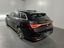 SEAT Leon Sportstourer 1.5 eTSI FR Business Intense / AUTOMAAT/ PANO/ BEATS/ STANDKACHEL/ ELEK. TREKHAAK/ CAMERA/ PARK. SENSOREN/ MEMORY SEATS/ LED/ STOEL-STUURVERWARM./ ADAPT. CRUISE/ FULL LINK/ NAVI/ CLIMA/ DAB