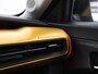Jeep Avenger SUMMIT 54 kWh SUN YELLOW TWO-TONE + BREEDBEELD APPLE CARPLAY | CAMERA | ADAPTIVE CRUISE CONTROL