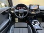 Audi A4 Avant 35 TFSI S edition Competition Automaat | Zwart optiek | 19 inch velgen | Adaptieve cruise control | Sportstuur | Lane assist & verkeersbord detectie | DAB | Parkeersensoren voor en achter