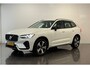 Volvo XC60 T6 Plug-in hybrid AWD Plus Dark | Achteruitrijcamera | Apple Carplay/Android Auto | Cruise control adaptief | Panoramadak | Voorverwarmingsinstallatie |