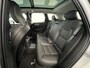 Volvo XC60 T6 Plug-in hybrid AWD Plus Dark | Achteruitrijcamera | Apple Carplay/Android Auto | Cruise control adaptief | Panoramadak | Voorverwarmingsinstallatie |