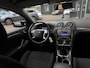 Ford Mondeo 2.0i 16V Limited 3e Eigenaar Parkeerhulp voor & achter Navi