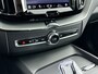 Volvo XC60 T6 Recharge Plus Black Edition | 21" | Trekhaak | Panoramadak | Elektrisch verstelbare stoelen | Stoel/stuur/achterbankverwarming | Keyless