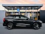 Volvo XC60 T6 Recharge Plus Black Edition | 21" | Trekhaak | Panoramadak | Elektrisch verstelbare stoelen | Stoel/stuur/achterbankverwarming | Keyless