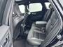 Volvo XC60 T6 Recharge Plus Black Edition | 21" | Trekhaak | Panoramadak | Elektrisch verstelbare stoelen | Stoel/stuur/achterbankverwarming | Keyless