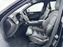 Volvo XC60 T6 Recharge Plus Black Edition | 21" | Trekhaak | Panoramadak | Elektrisch verstelbare stoelen | Stoel/stuur/achterbankverwarming | Keyless