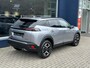 Peugeot 2008 1.2 Hybrid 145 PK Allure Automaat | 2025 Auto | Hybride Elektrisch rijden met Automaat | Keyless entry/Start | Parkeercamera 360 graden | Stoelverwarming | LED Verlichting | Navigatie | 17" Lichtmetalen Velgen | Cruise & Climate Control | Dode Hoek Bewaking |