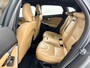 Volvo V40 T2 Automaat Nordic+ Luxury | 16'' | Panoramadak | Elektr. verstelb. bestuurdersstoel | Leder | Parkeercamera | Stoelverwarming | Parkeerverwarming | Parkeersensoren
