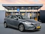 Volvo V40 T2 Automaat Nordic+ Luxury | 16'' | Panoramadak | Elektr. verstelb. bestuurdersstoel | Leder | Parkeercamera | Stoelverwarming | Parkeerverwarming | Parkeersensoren