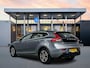 Volvo V40 T2 Automaat Nordic+ Luxury | 16'' | Panoramadak | Elektr. verstelb. bestuurdersstoel | Leder | Parkeercamera | Stoelverwarming | Parkeerverwarming | Parkeersensoren