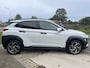 Hyundai Kona 1.6 GDI HEV Premium / Automaat / Trekhaak / Stoelverw. + verkoeling / Apple Carplay - Android Auto / Keyless / Camera / 18'' LMV /