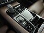 Volvo V60 T6 Recharge R-Design | Panoramadak | Harman &Kardon | HUD | Four-C actief chassissysteem | PDC V+A en 360 camera |Trekhaak |